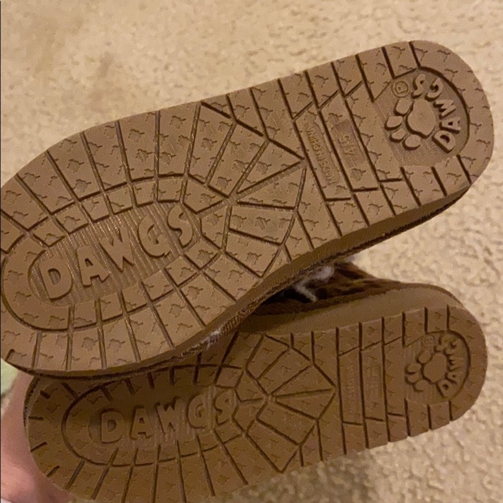 Snow Boots - Picture 2 of 4